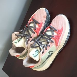 Men Basketball Shoe